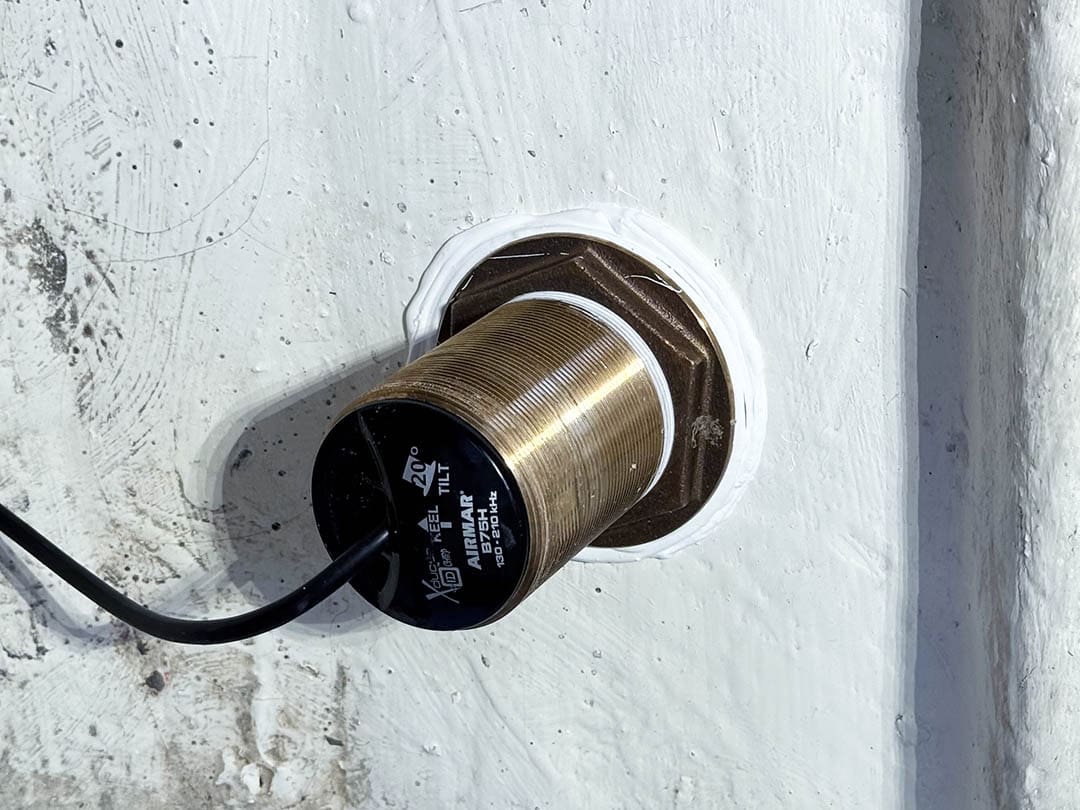 Airmar thru-hull transducer, sonar, depth finder