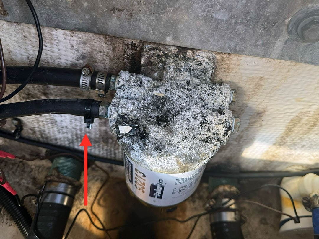Inspection corroded fuel water separator